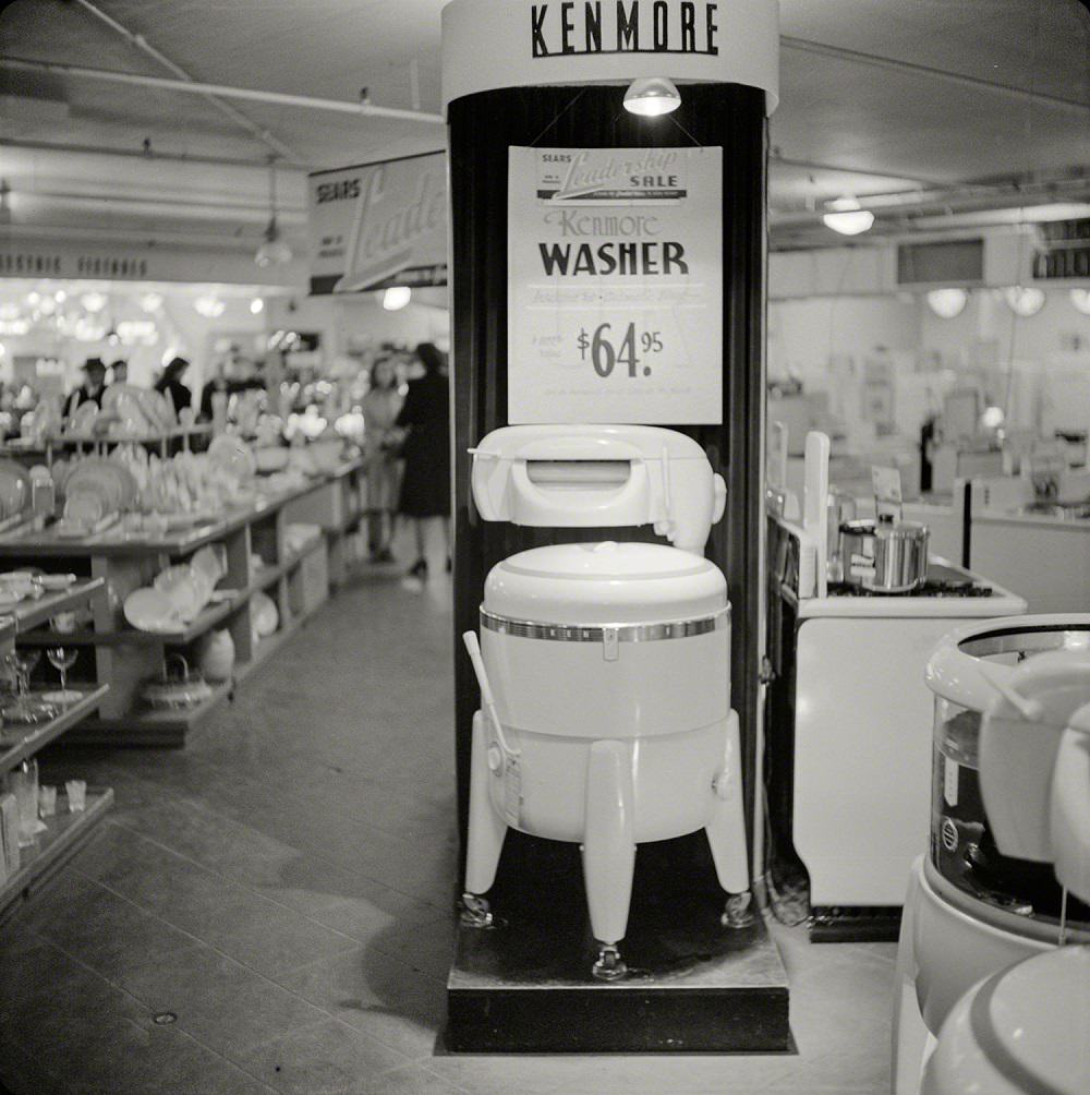 Washer for sale, Syracuse, October 1941