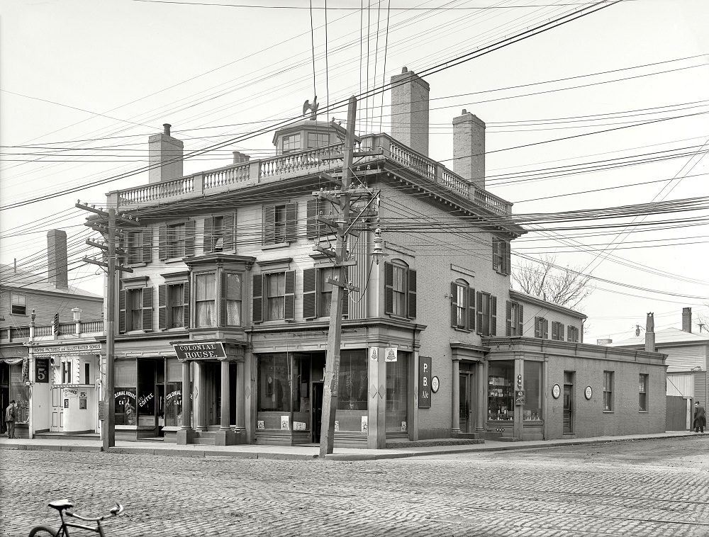 Colonial House Cafe, Salem, 1906
