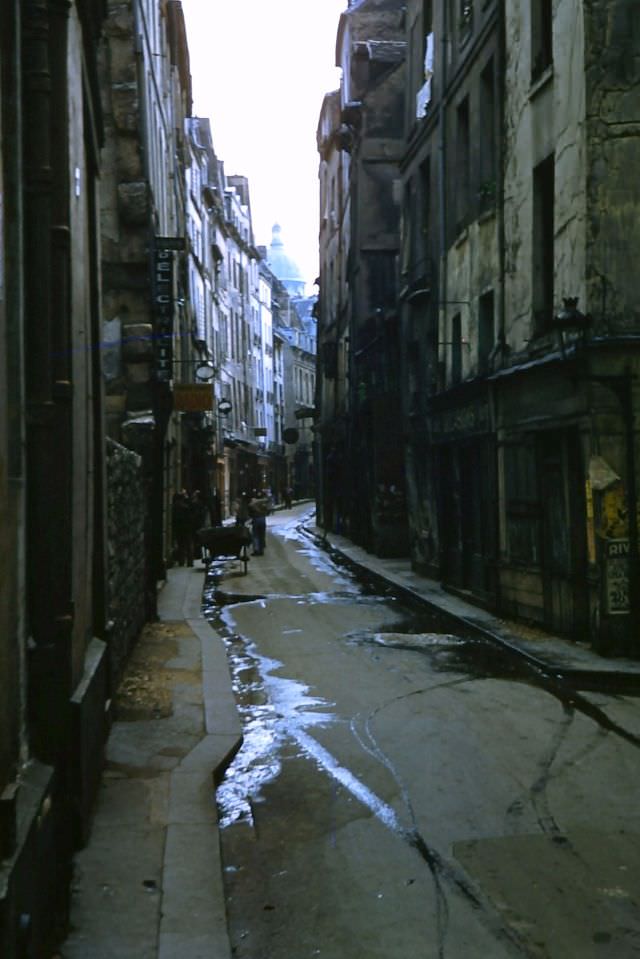 Rue de Biéve, from Quai de la Tourelle, May 27, 1950