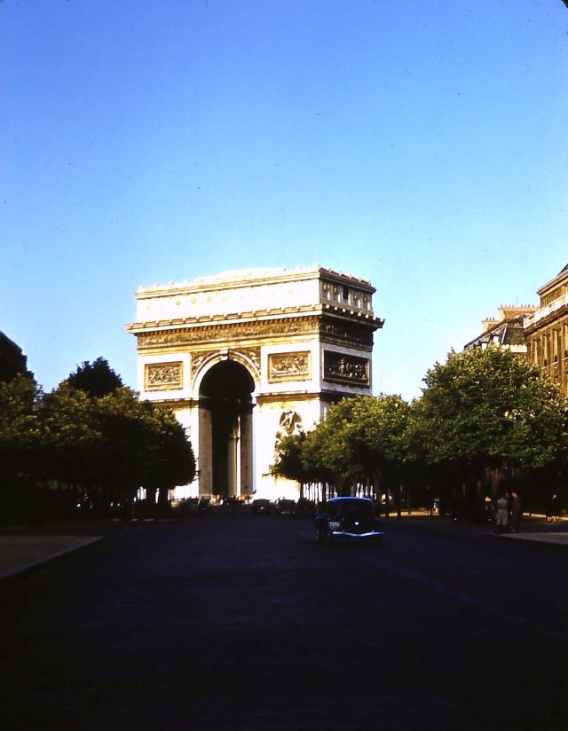 Arc de Triomphe, from Ave. Foch, May 28, 1950