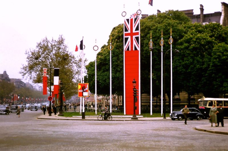 Rond Point, Champs Elysées, decorated for Queen Elizabeth, April 6, 1957