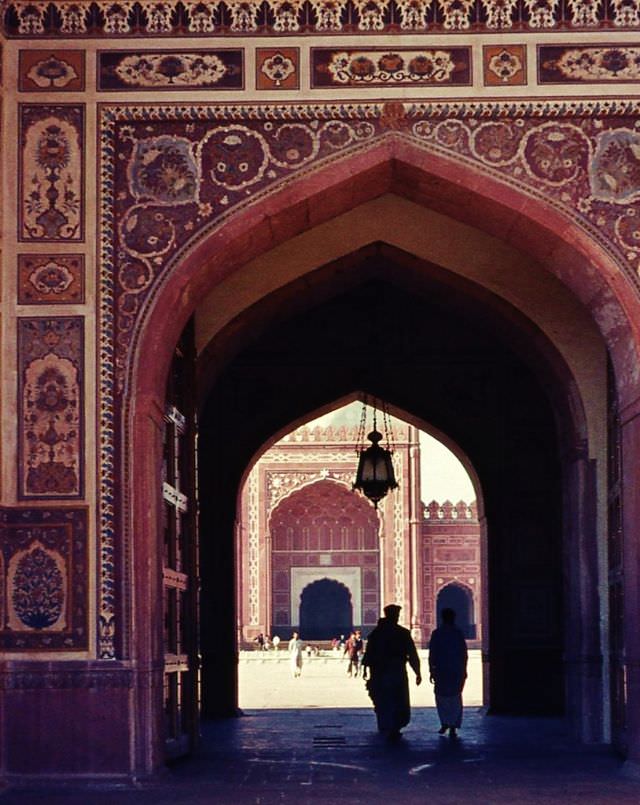 Badshahi Mosque, Lahore, 1960sa