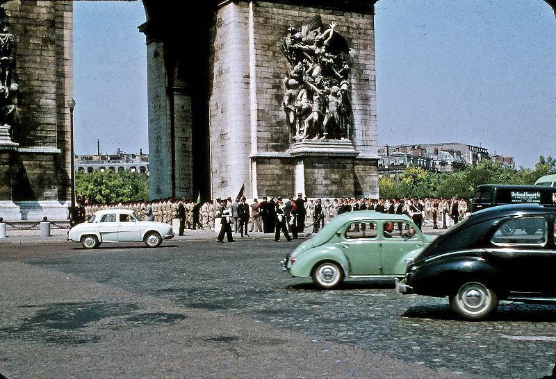 Arc de Triomphe, 1960s