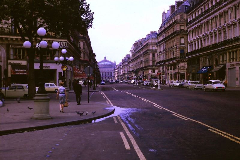 Avenue de l'Opéra, Paris, 1966