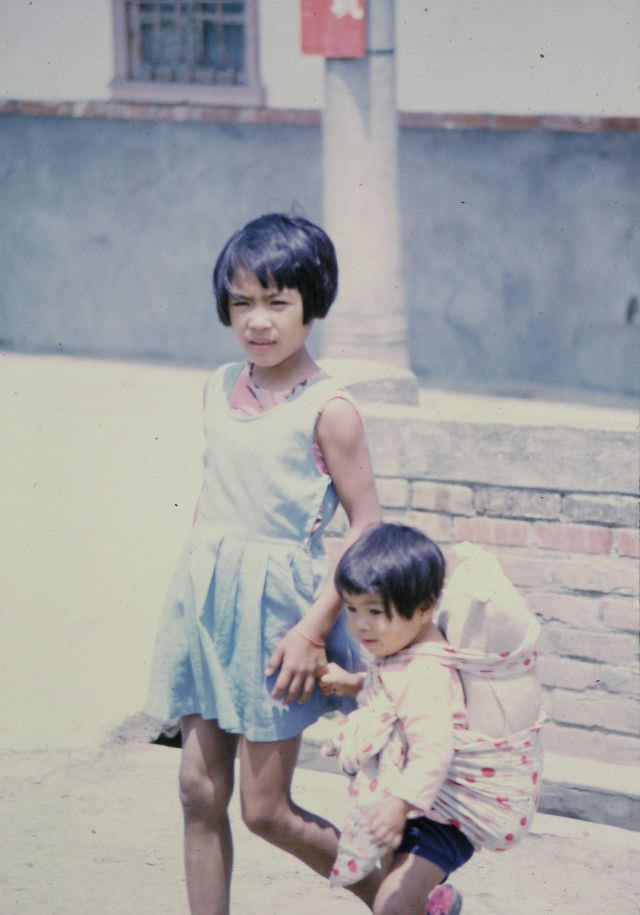 Children at 1st checkpoint on road to Ta Han San, Taiwan, 1970s