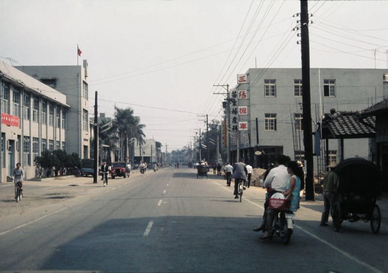 Small town street scene, Taiwan, 1970s