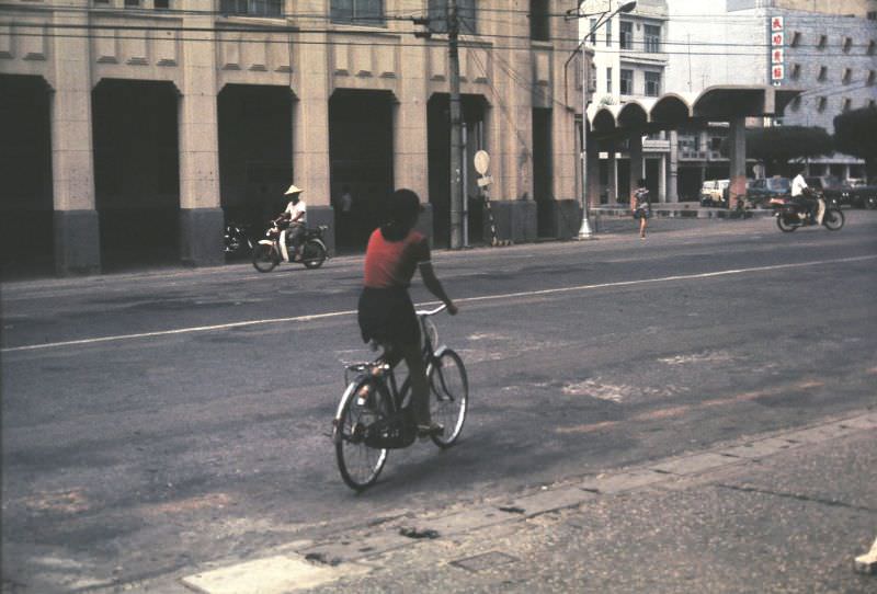 Tainan street scenes, Taiwan, 1970s