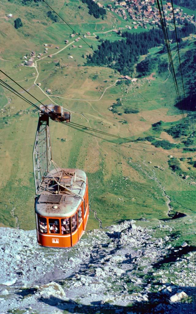 A cable car up to the Piz Gloria on top of the Schilthorn near Mürren in the Bernese Oberland