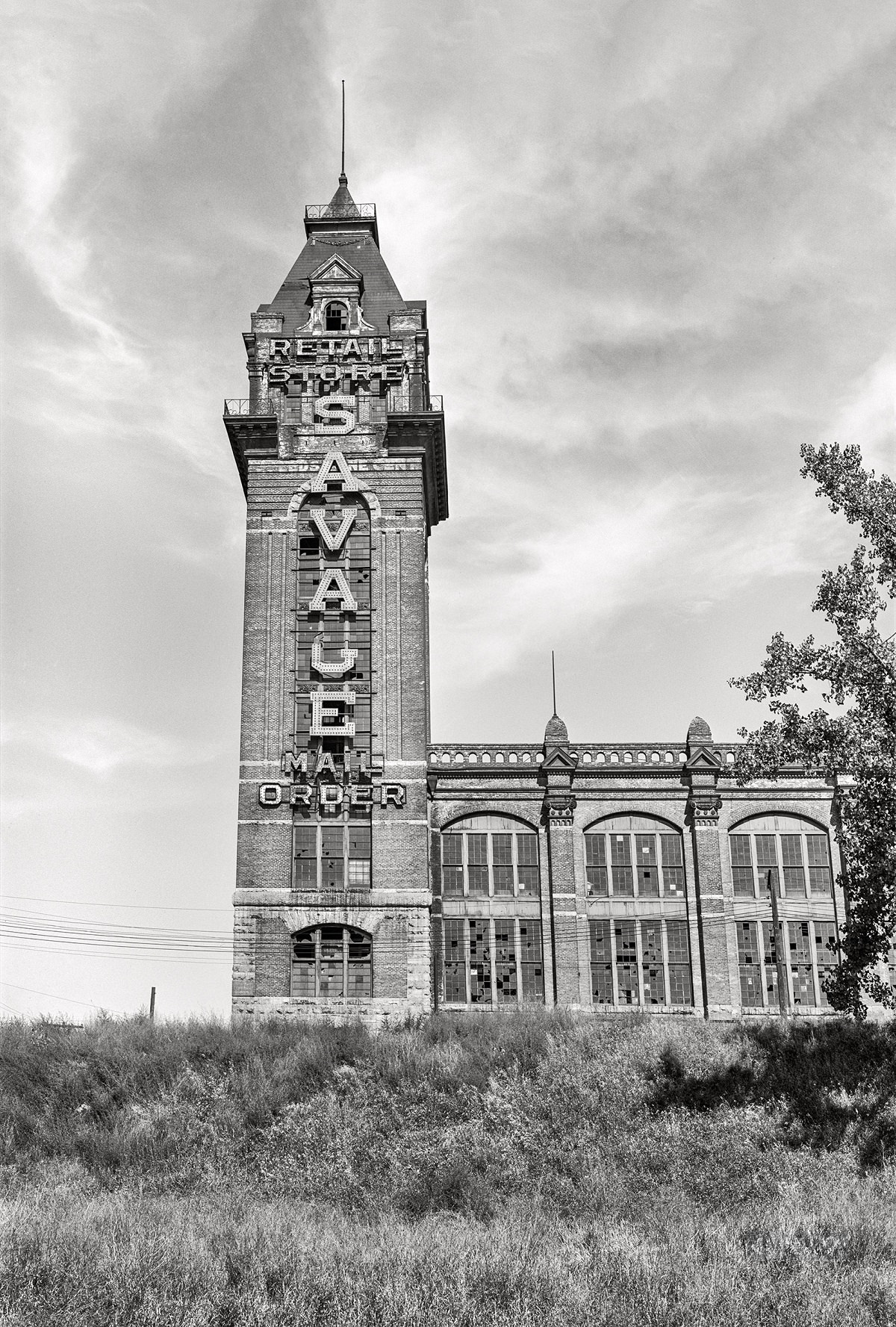 The former Minneapolis Exposition Hall, demolished in 1940.