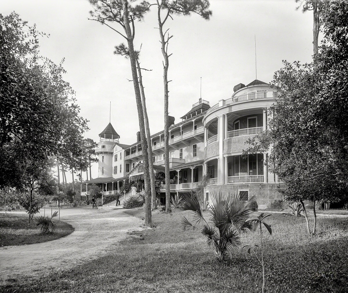 Hotel Ormond at Ormond Beach, Florida, 1894.
