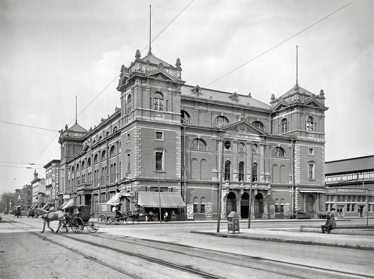 Tomlinson Hall, Indianapolis, 1904.