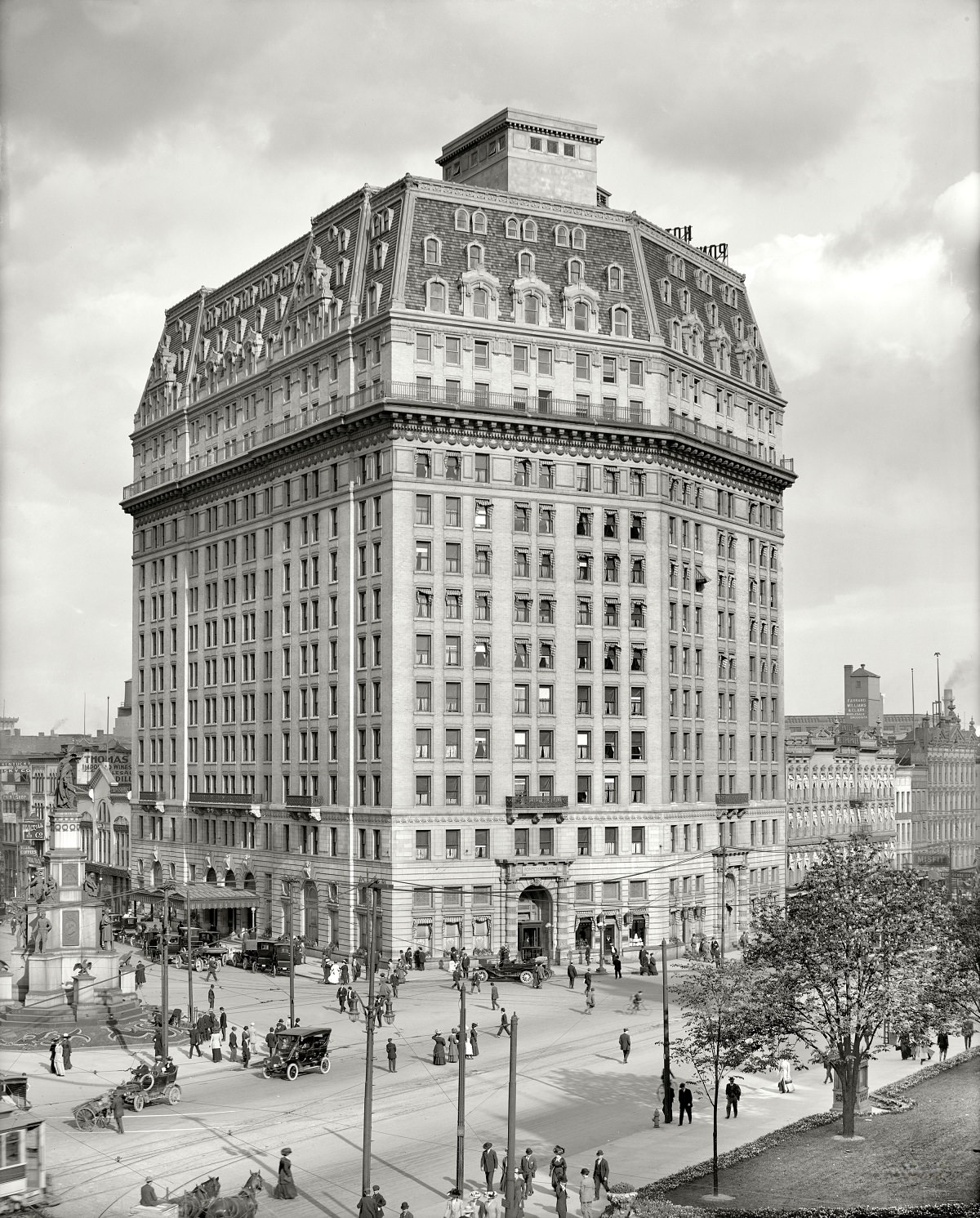 Hotel Ponchartrain Detroit, Michigan, circa 1912.