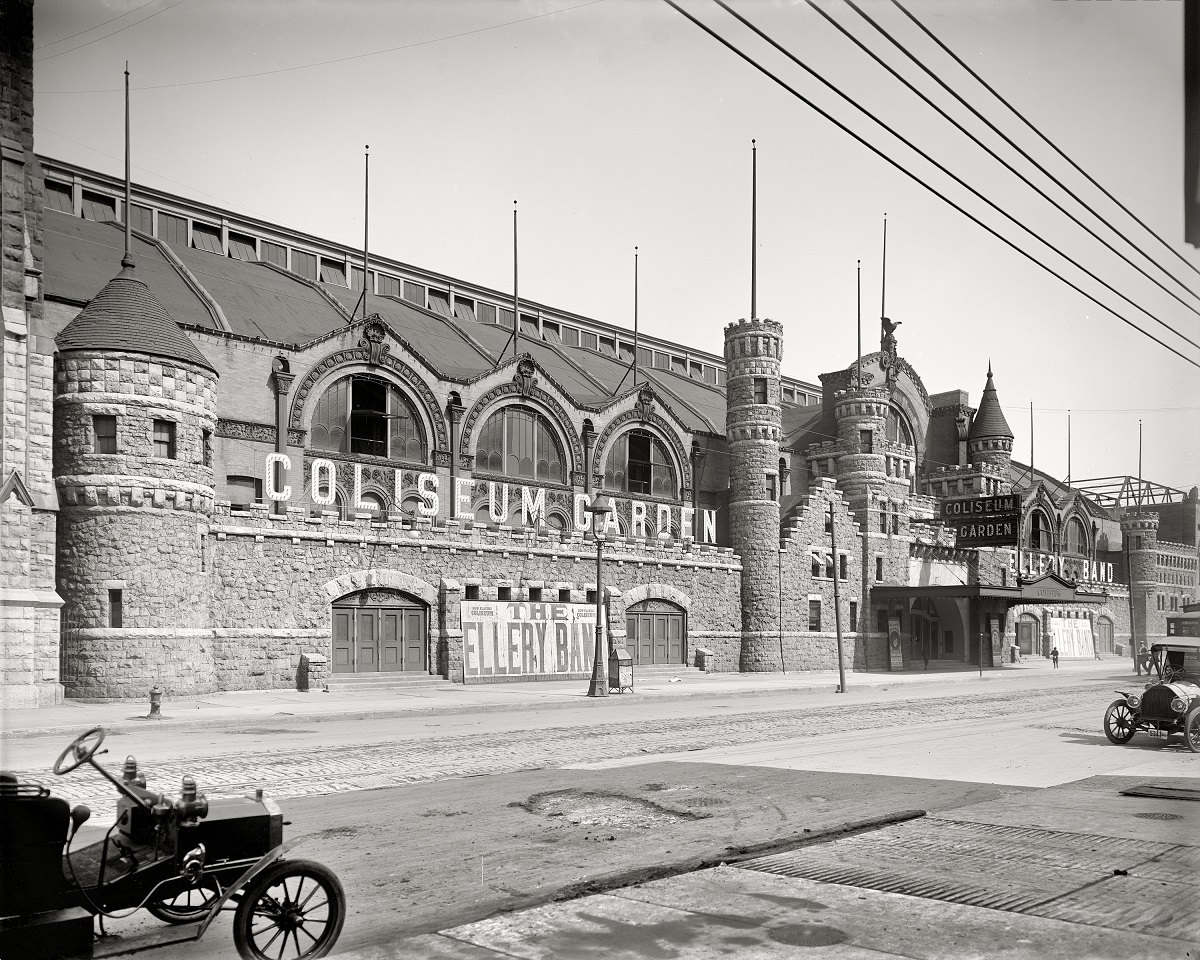 The Coliseum, 15th & Wabash Avenue, Chicago circa 1907.
