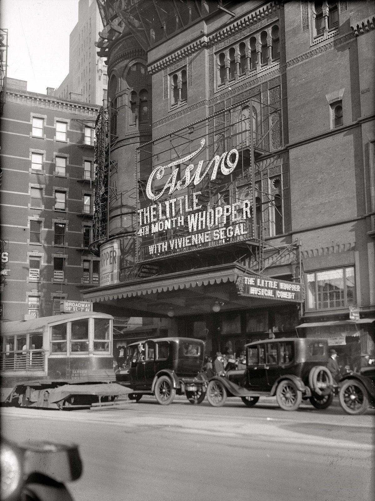 Casino Theater, New York circa 1920.