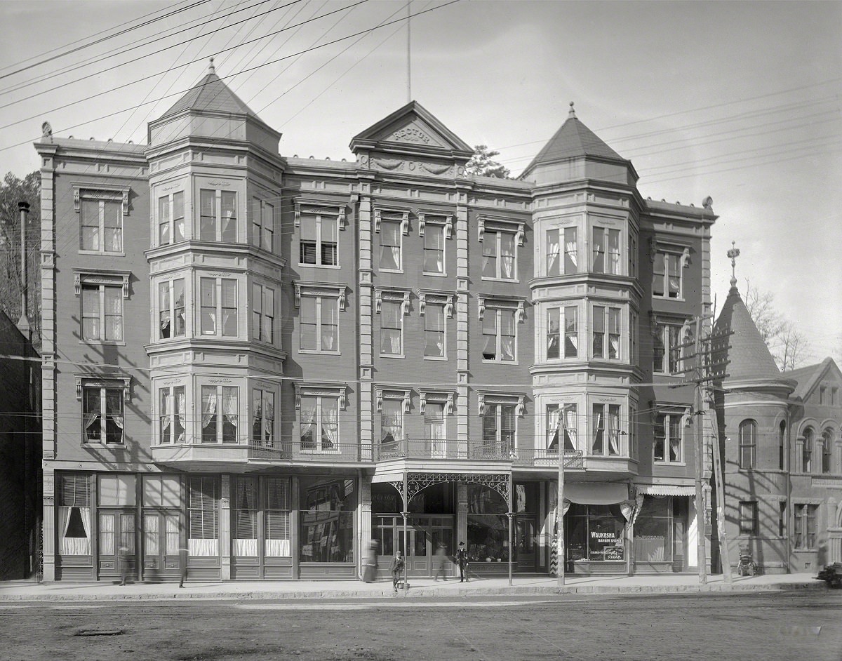 Waukesha Hotel and Rector Bath House -- Hot Springs, Arkansas, 1905.