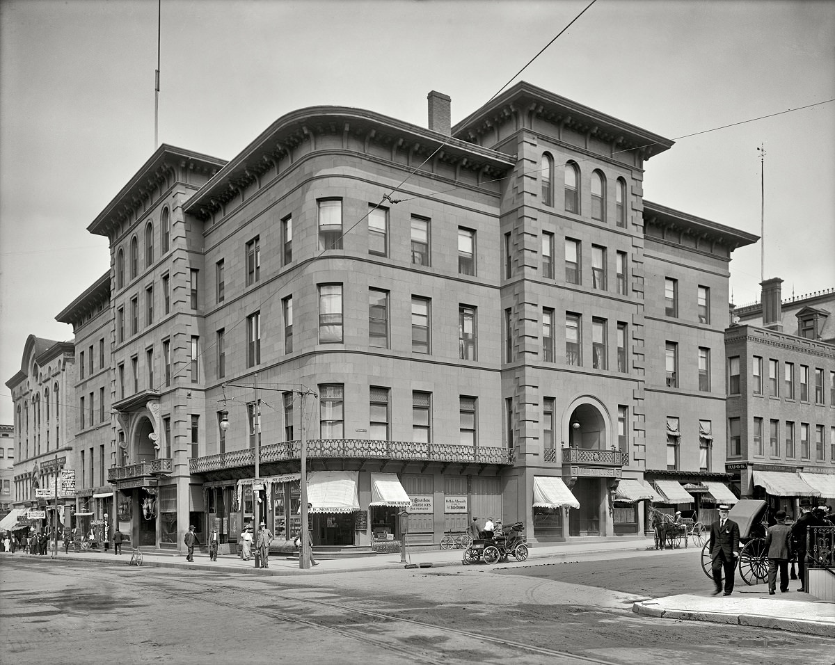 Allyn House, Hartford, Connecticut, 1908.