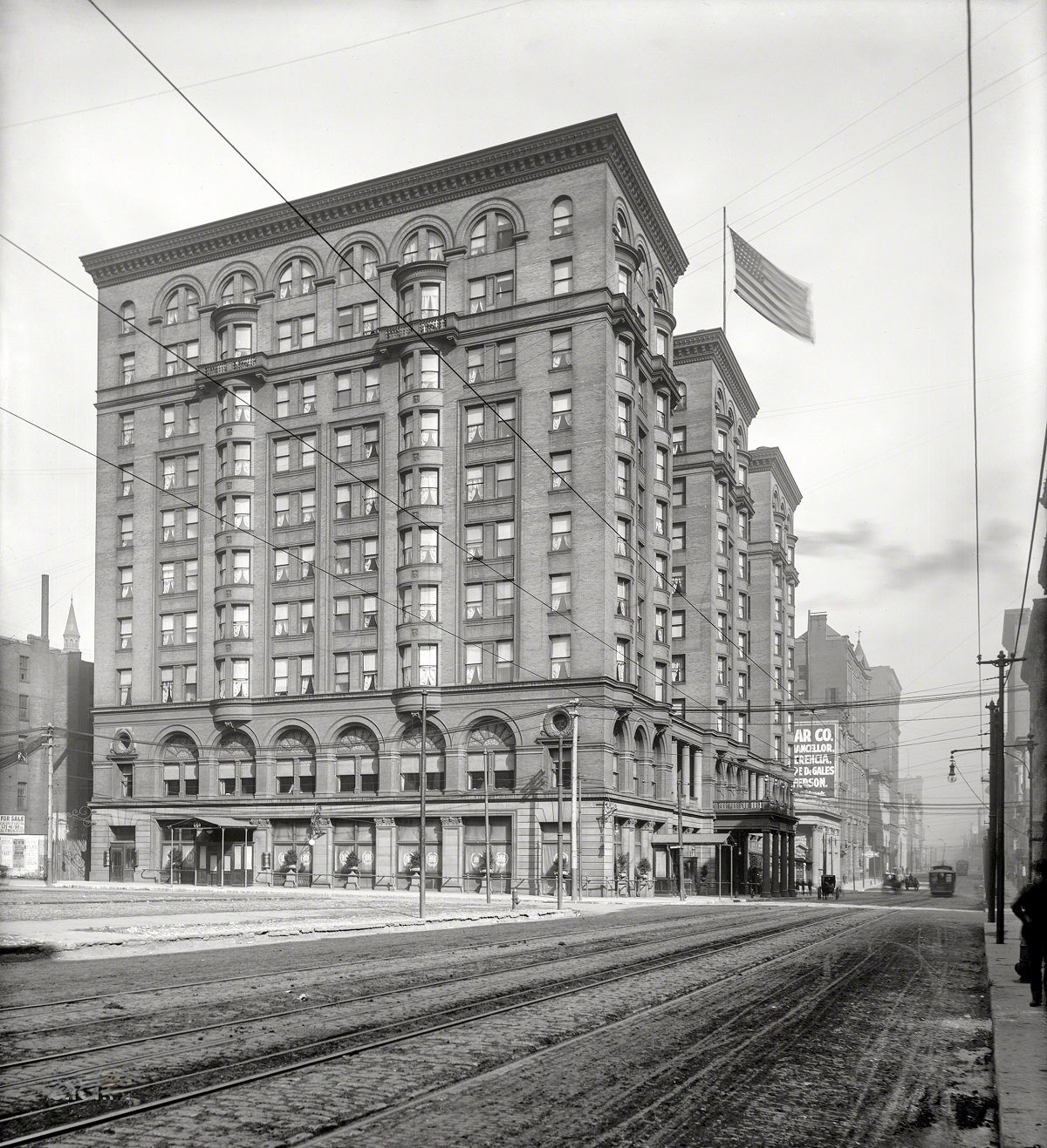 Planters Hotel, Fourth and Chestnut, St. Louis circa 1901.