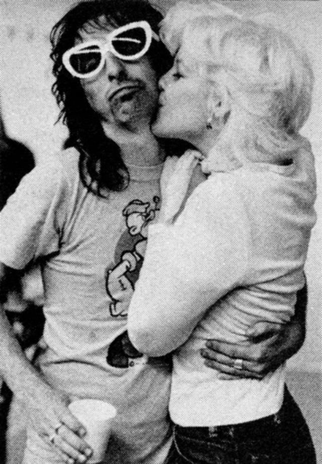 Cyrinda Foxe with Alice Cooper