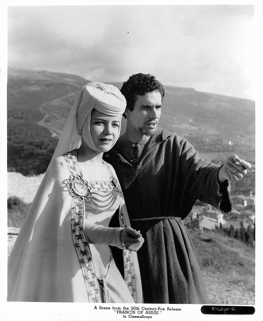 Dolores Hart with Bradford Dillman in a scene from the film 'Francis Of  Assisi', 1961 â Bygonely