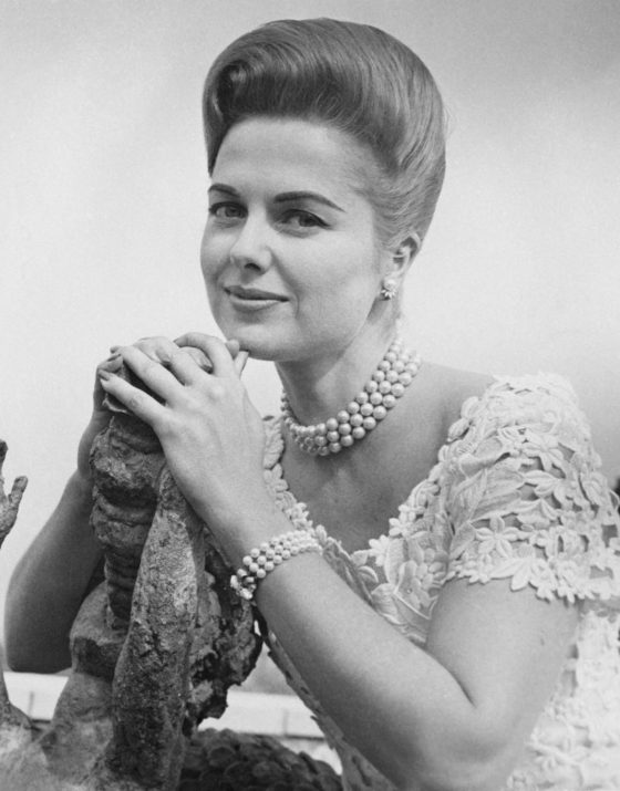 Life Story And Fabulous Photos Of Martha Hyer From Her Acting Career