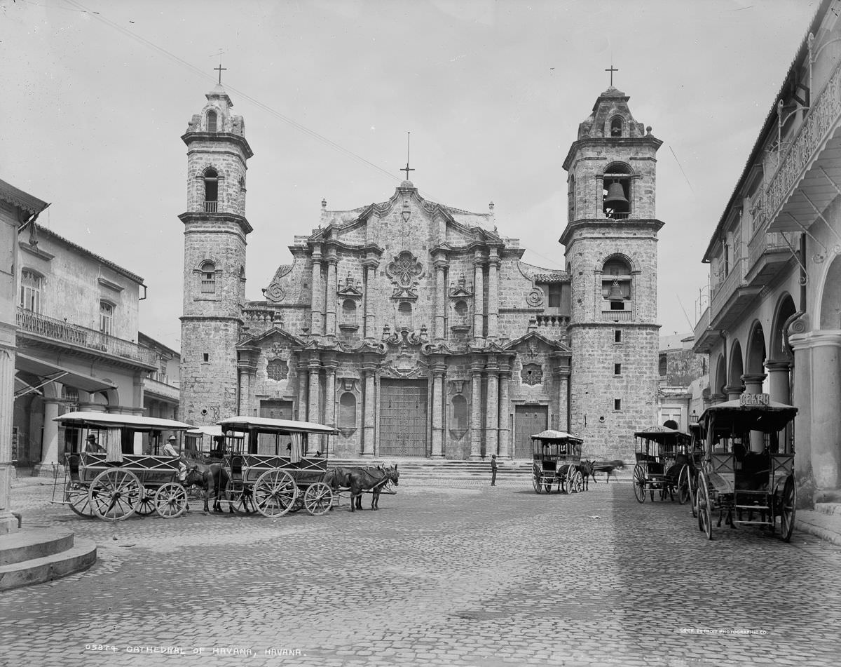 The Paseo del Prado, 1900