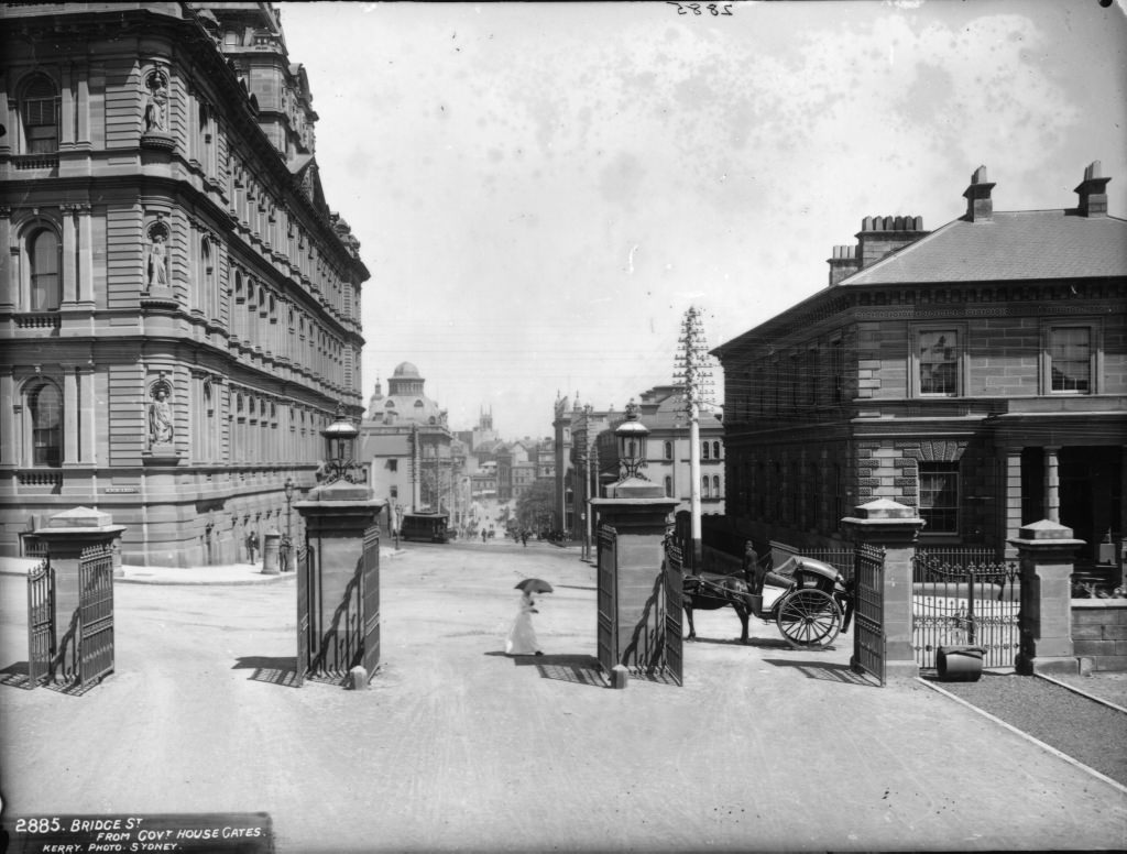 Bridge Street, from Government House gates, Sydney, 1904