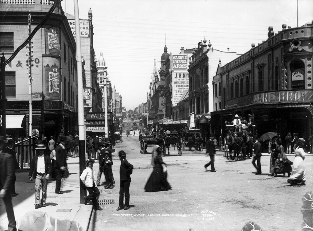 King Street looking east from George Street, Sydney, 1909