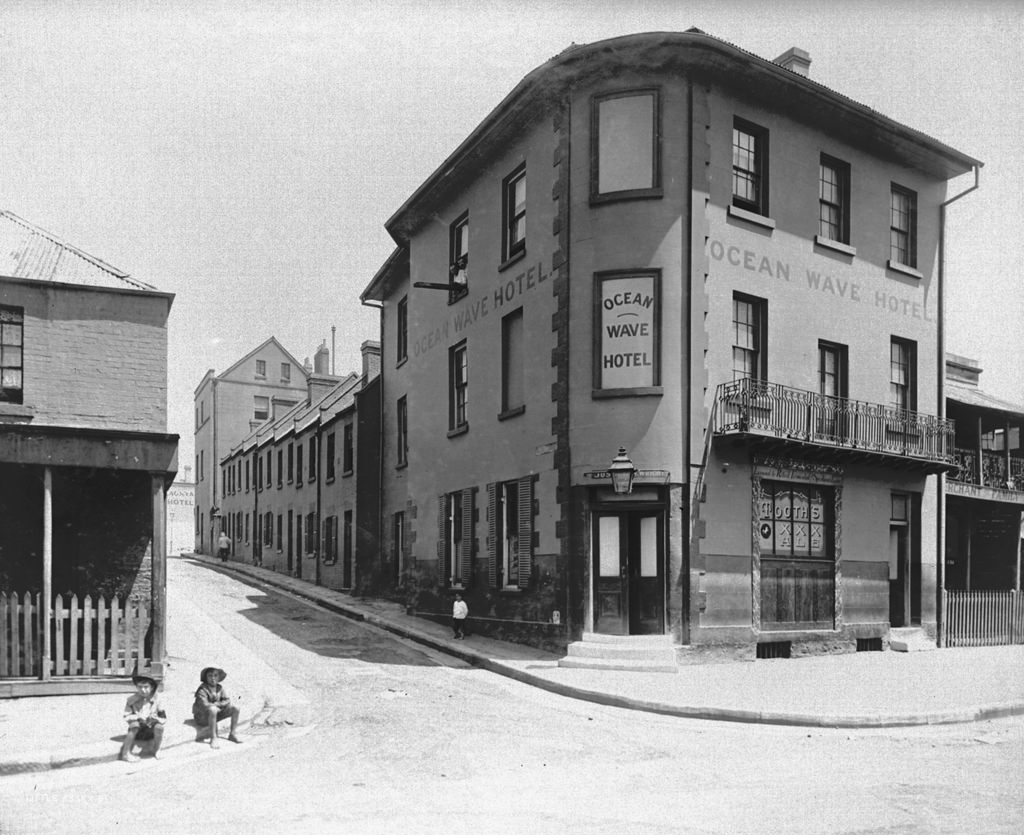 Ocean Wave Hotel, Sydney, 1909