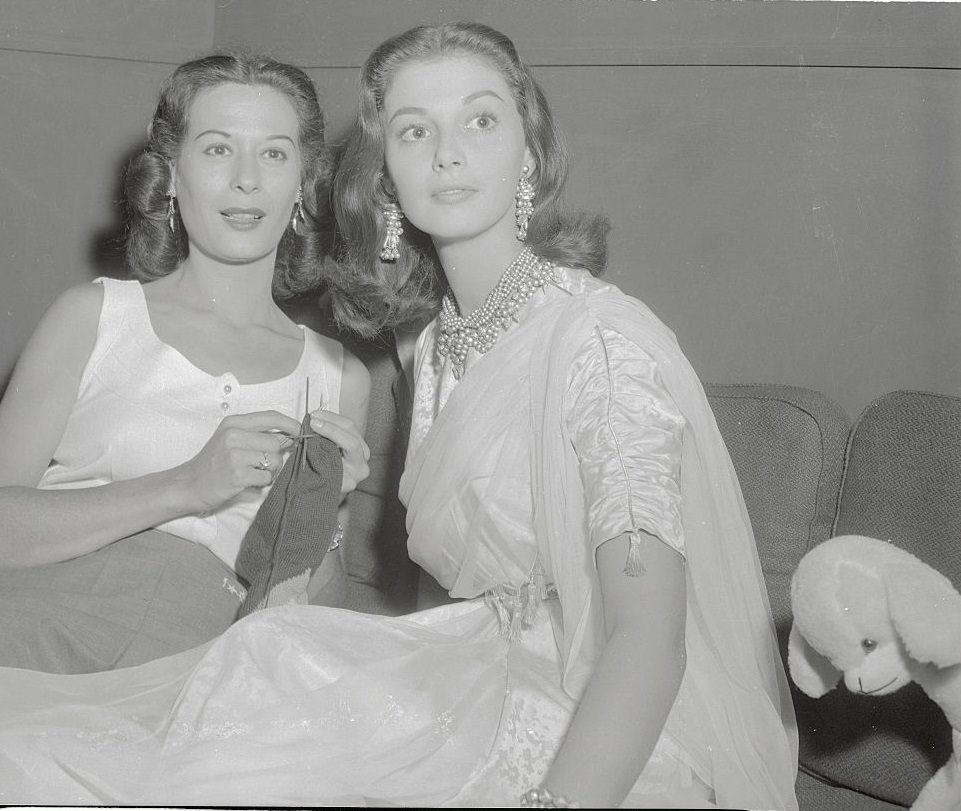 Pier Angeli with Ann Cameron, 1954