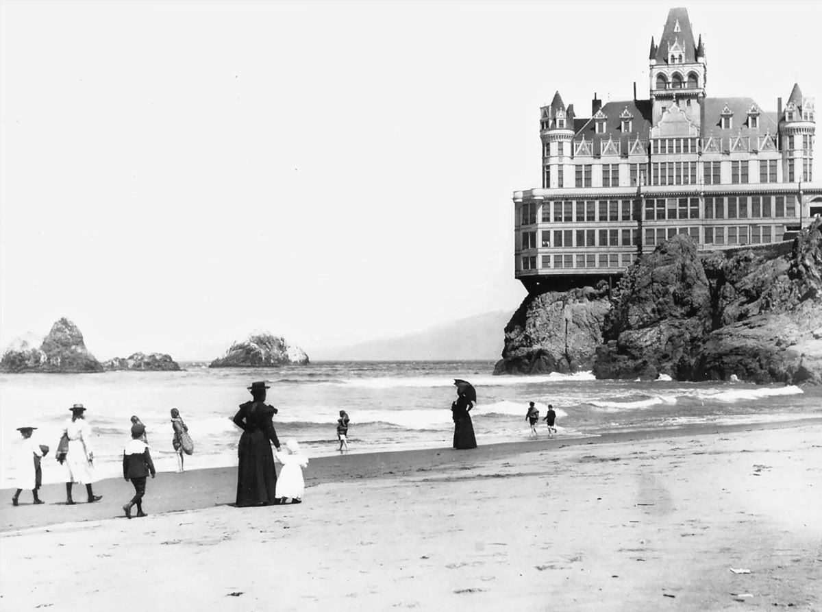 The Cliff House, San Francisco, 1899