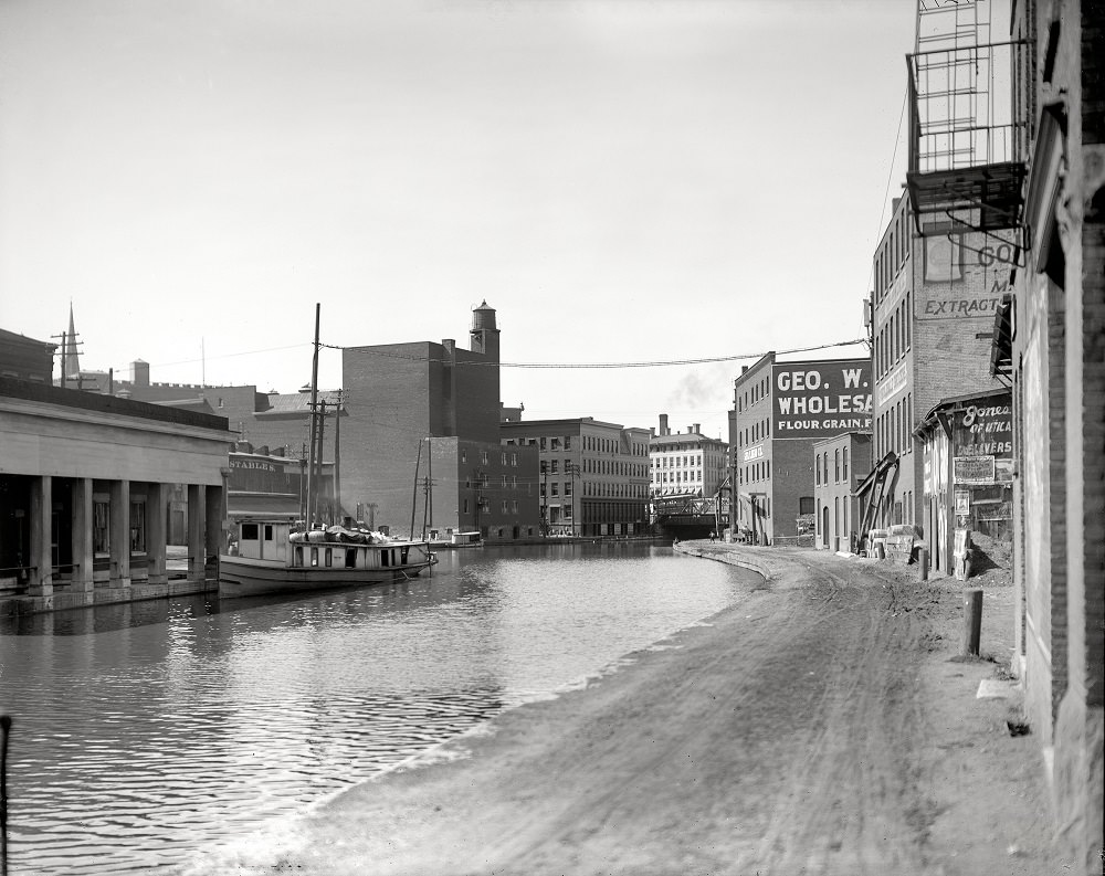 Erie Canal at Utica, New York, 1910