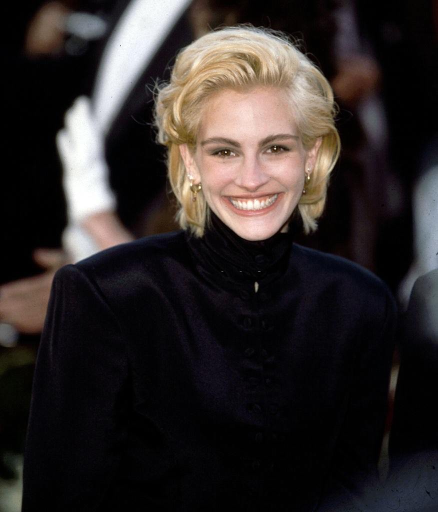 Actress Julia Roberts, circa 1995