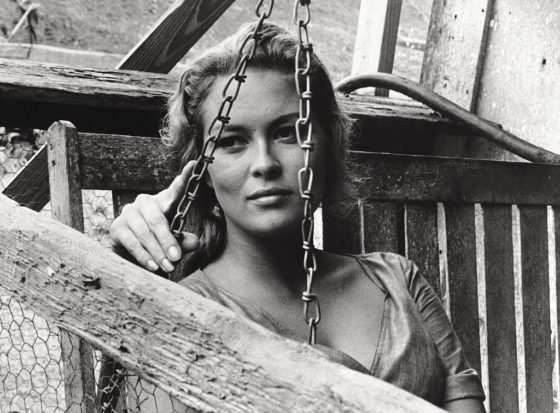 Young Faye Dunaway: Life Story And Fabulous Photos From Her Early Career