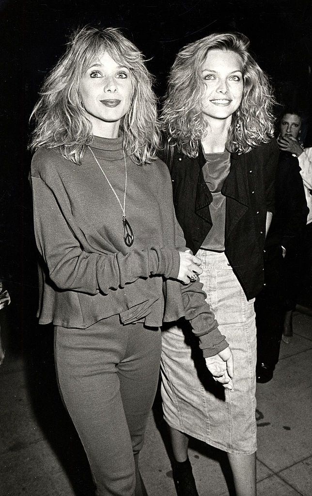 Michelle Pfeiffer with Rosanna Arquette