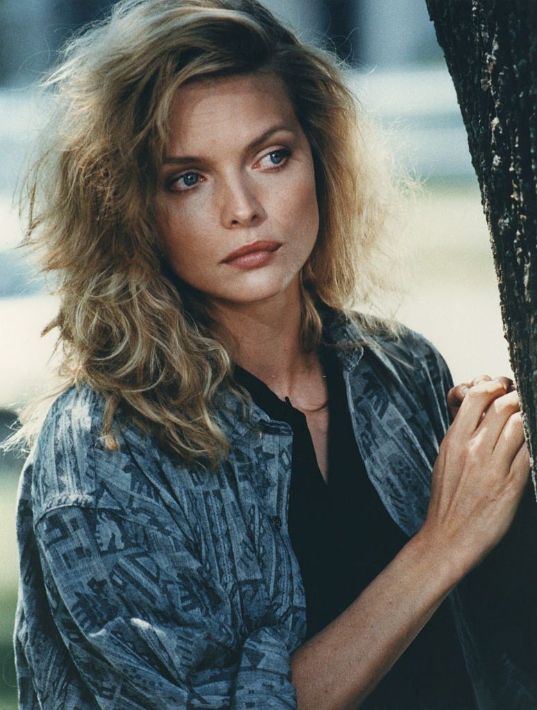 Michelle Pfeiffer on the set of The Witches of Eastwick