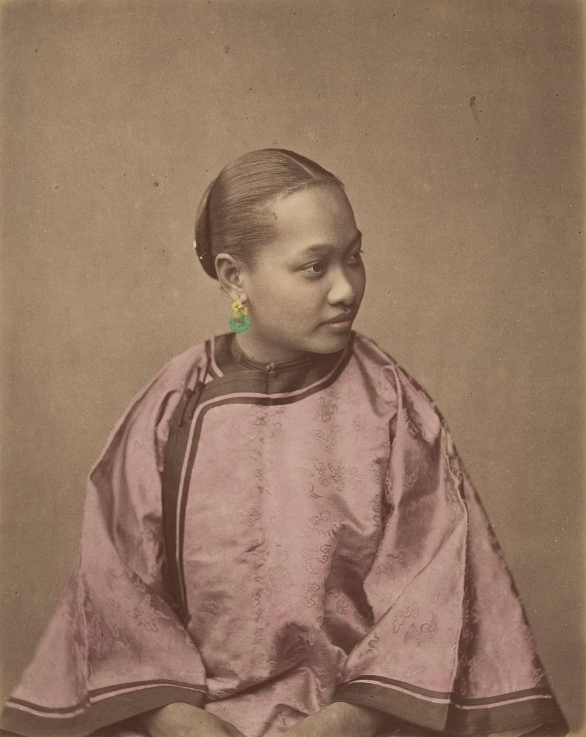 Spectacular Hand-Colored Portraits Of Mid-1870s Chinese People