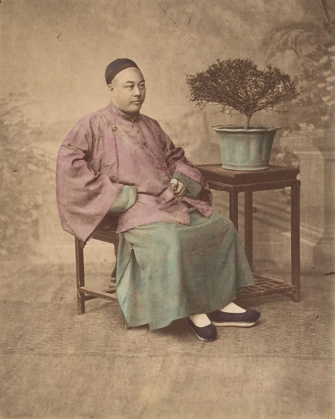 Spectacular Hand-Colored Portraits Of Mid-1870s Chinese People