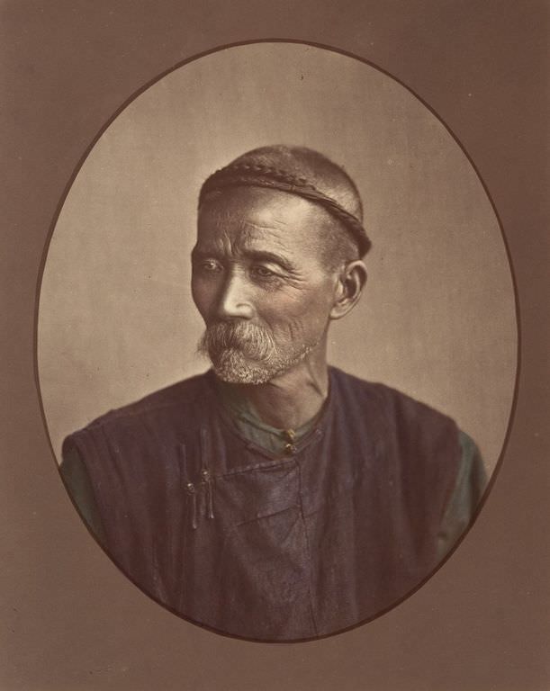 Spectacular Hand-Colored Portraits Of Mid-1870s Chinese People