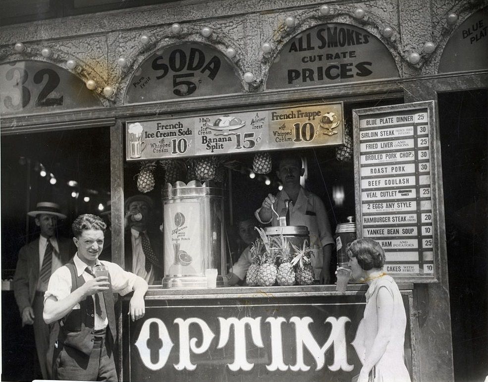 Typical New York luncheonette selling fruit drinks in the 1930s.