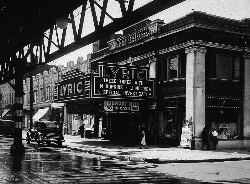 Exterior of the Lyric Theatre, New York City, 1930s.