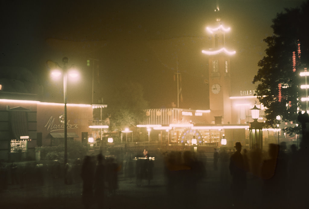 Liseberg amusement park in Gothenburg, by night, 1943