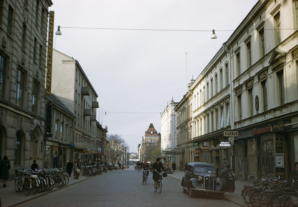 The High Street in Landskrona in Scania, 1943