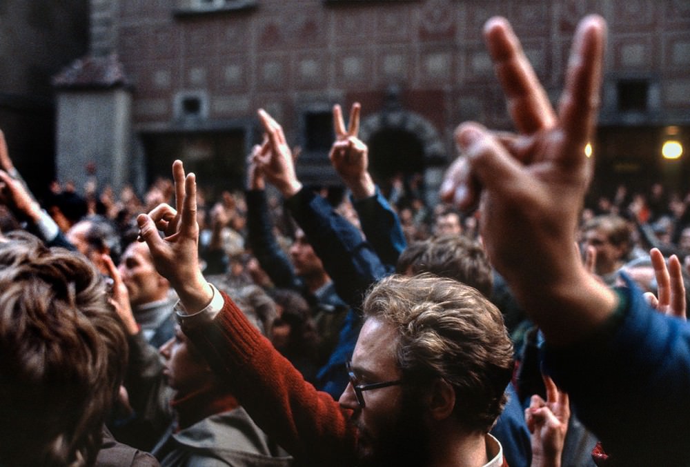 Warsaw, Solidarity supporters, martial law, 1982.