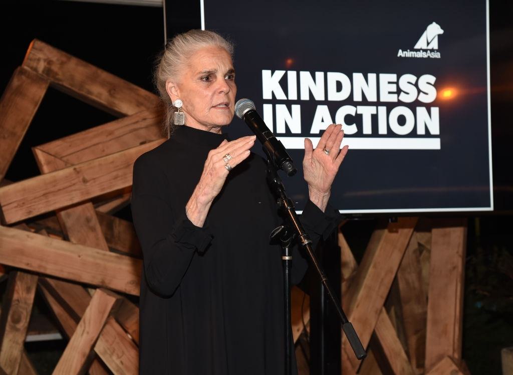 Ali MacGraw sepaks onstage during the Animals Asia: Kindness in Action at NeueHouse Hollywood, 2020.