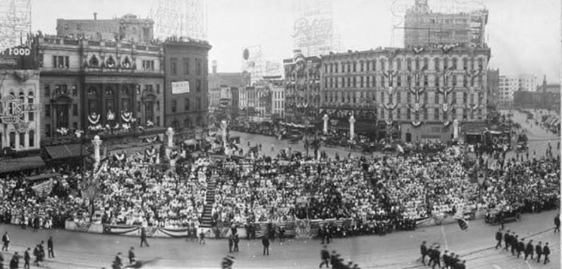 Parade of the Grand Army of the Republic during the 1914 meeting in Detroit, Michigan. 1914.