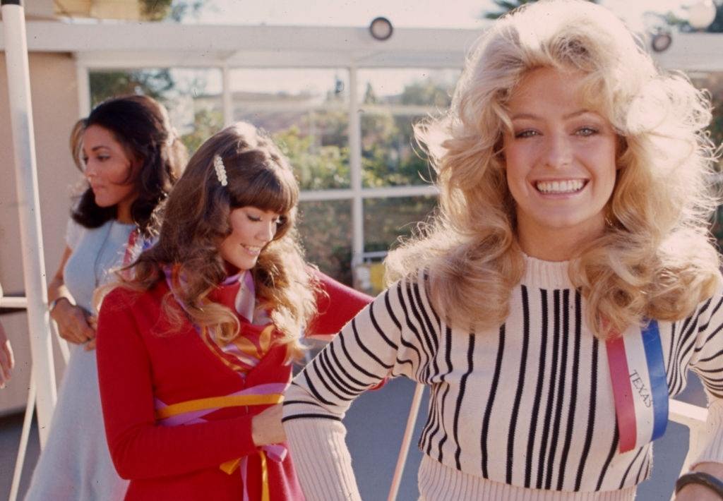 Barbi Benton with Tracy Reed and Farrah Fawcet, in 'The Great American Beauty Contest', 1973.