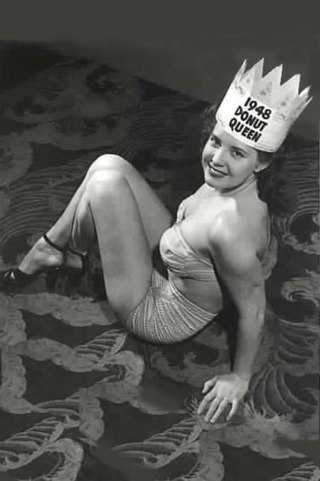 Donut Queen, 1948