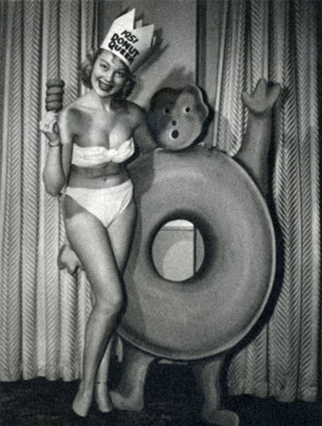Donut Queen, 1951