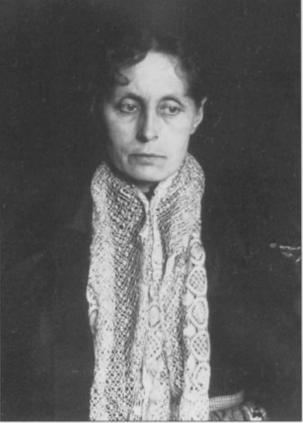 Selfie of American artist and arts patron Julia Christiansen Hoffman, co-founder of the Arts and Crafts Society of Portland, 1885.