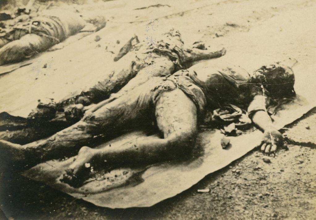 Bodies of the victims are placed after the Great Kanto Earthquake in September 1923 in Tokyo, Japan.